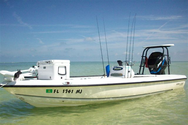 Captain Dustins 19ft Action Craft. Perfect for Charter Fishing all over the Tampa Bay area. Accomodates up to 3 passengers.